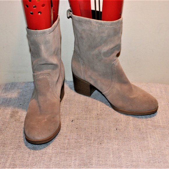 LN LADIES WHITE MOUNTAIN HIGH ANKLE BOOTS - 9 1/2M - TAN LEATHER. - Picture 2 of 8